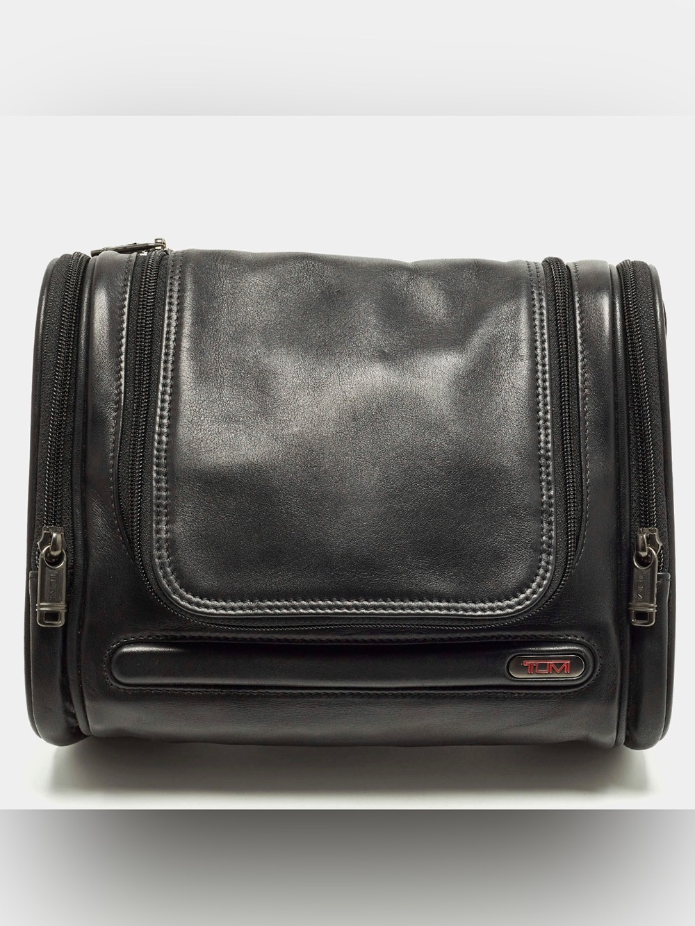 TUMI G4 Black Leather Travel Dopp Toiletry Bag